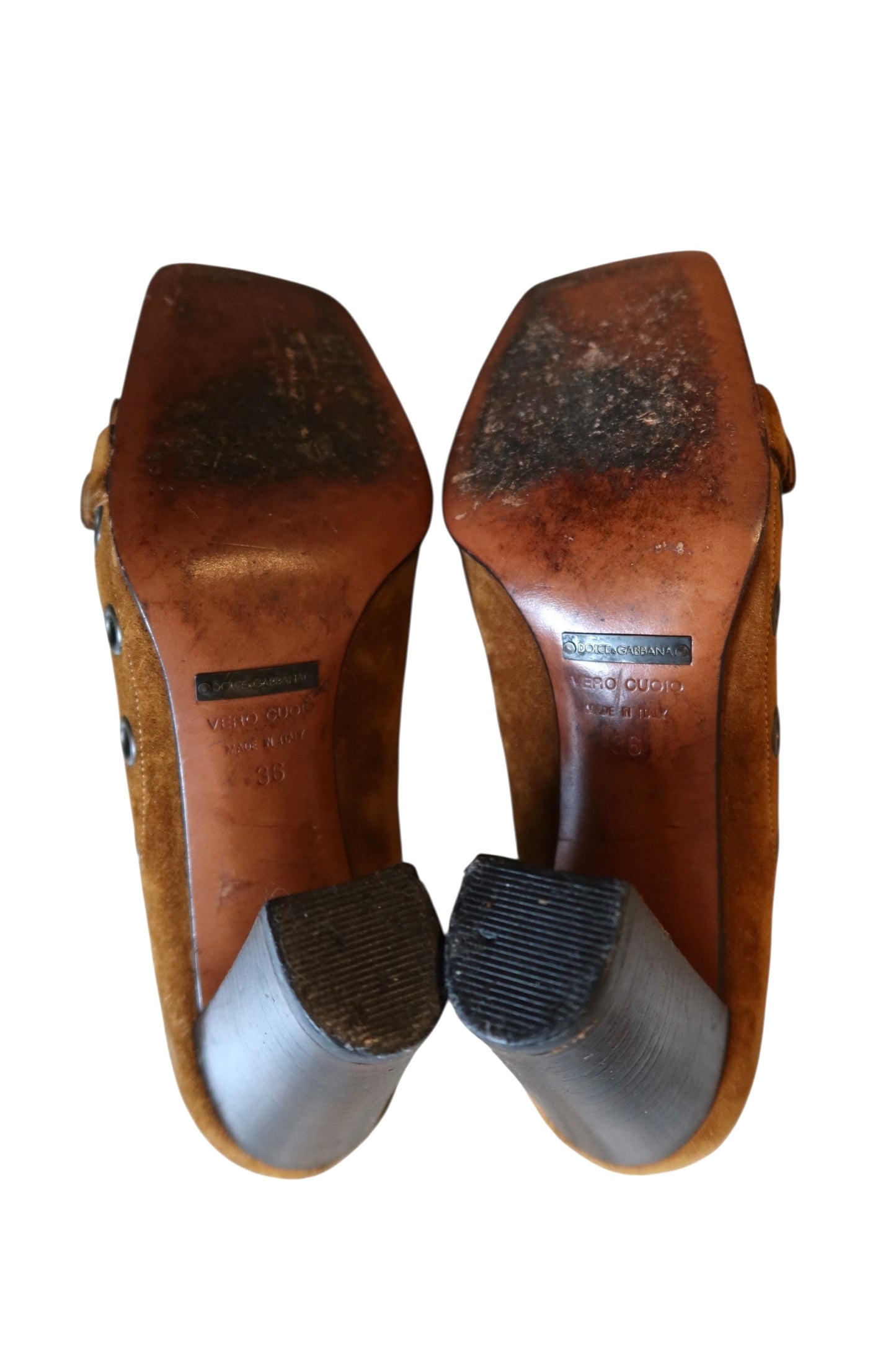 Dolce & Gabbana brown suede square toe heels with grommets (36)