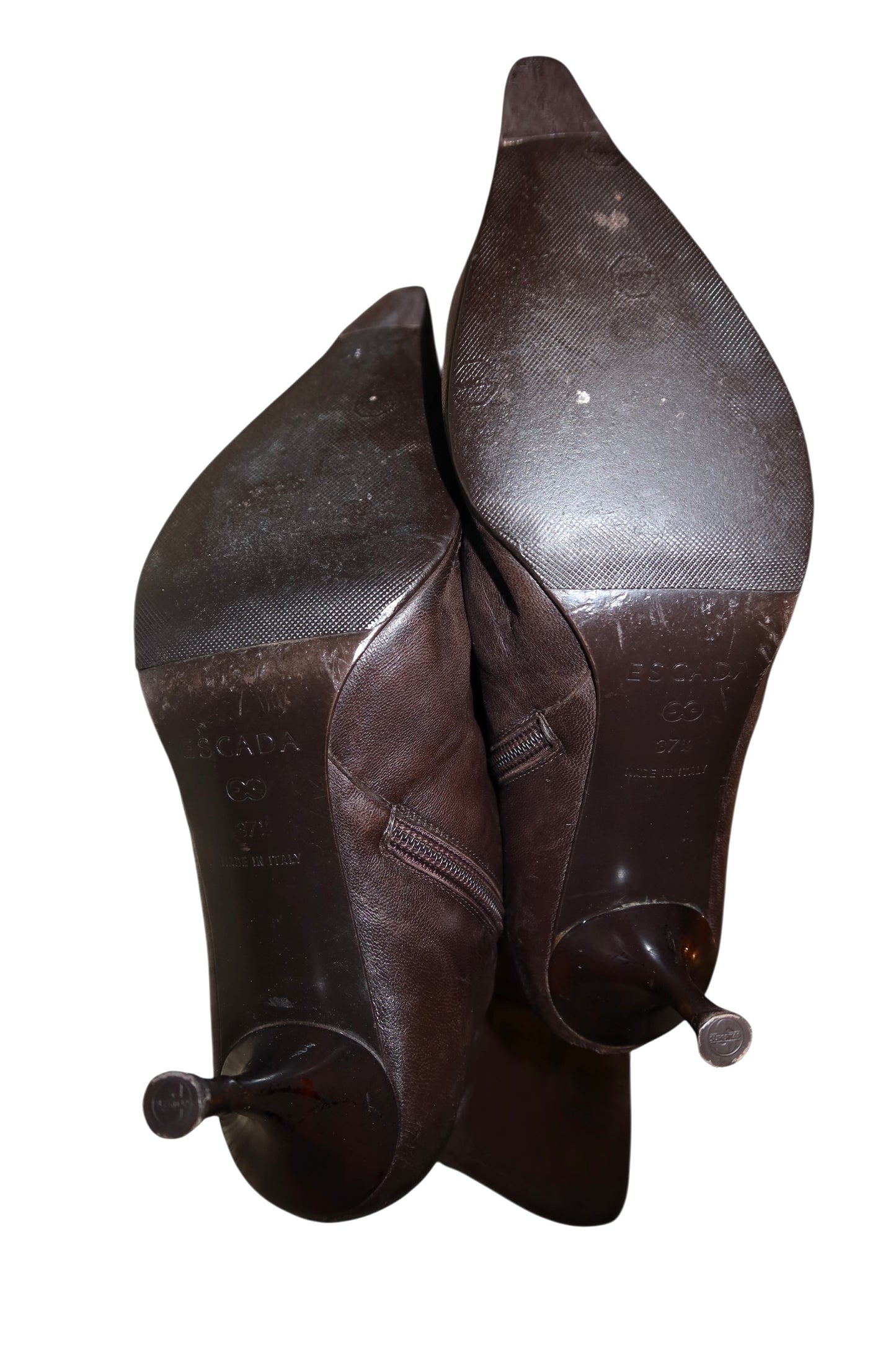 Escada brown boots with tortoise shell logo (37.5)