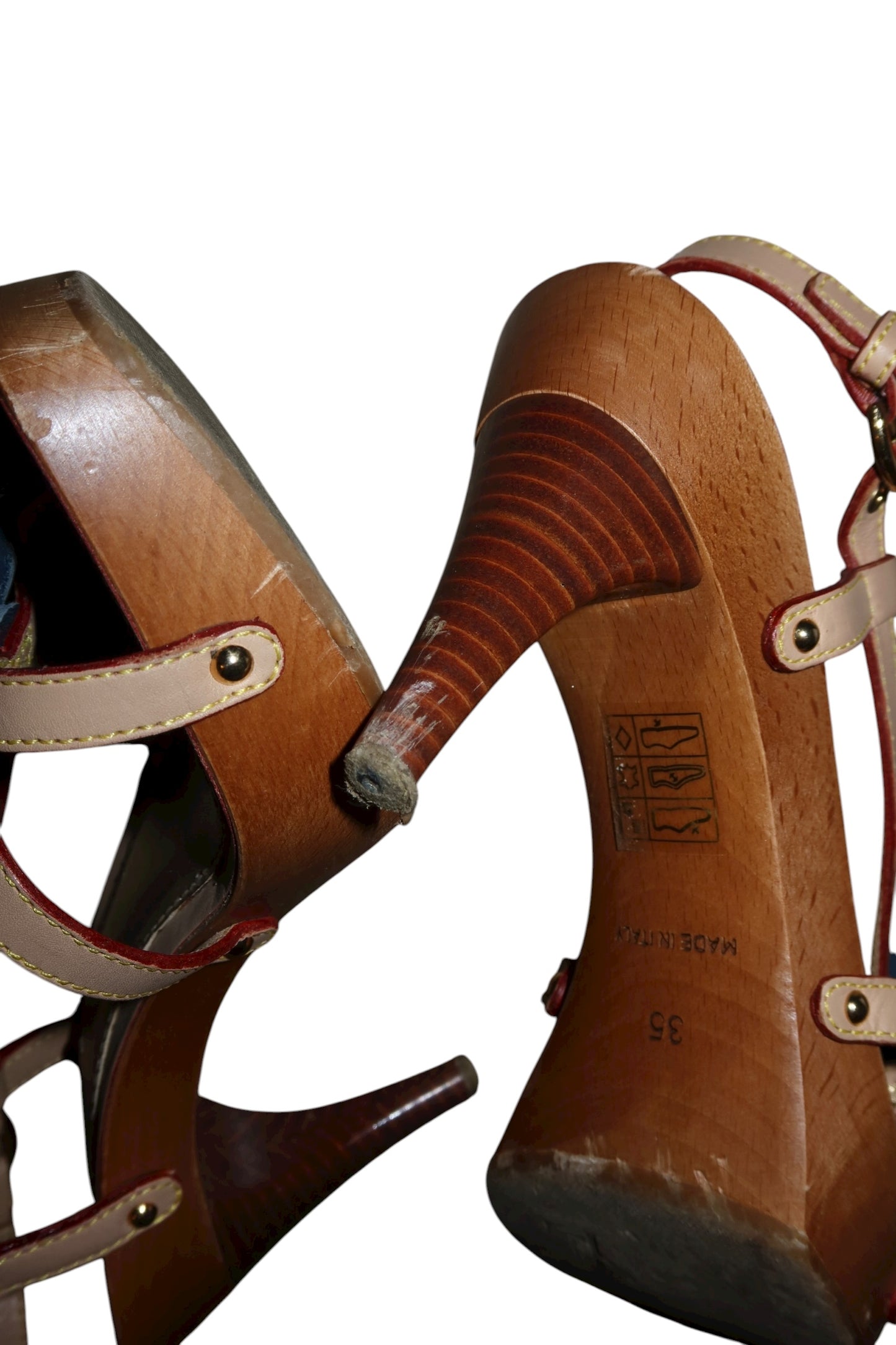 Louis Vuitton beige and blue denim flower logo heels (35)