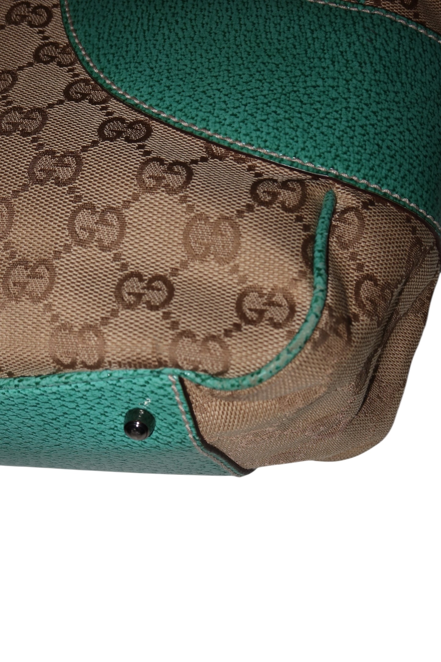 Gucci shoulder bag with turquoise leather detail