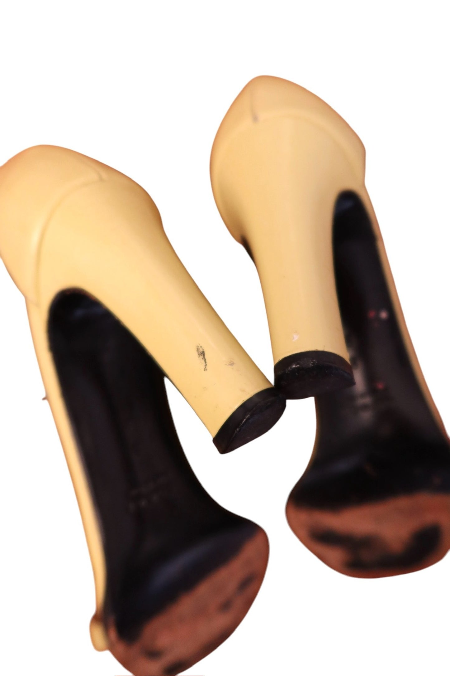 Gucci pastel yellow heels with silver horsebit (8B)