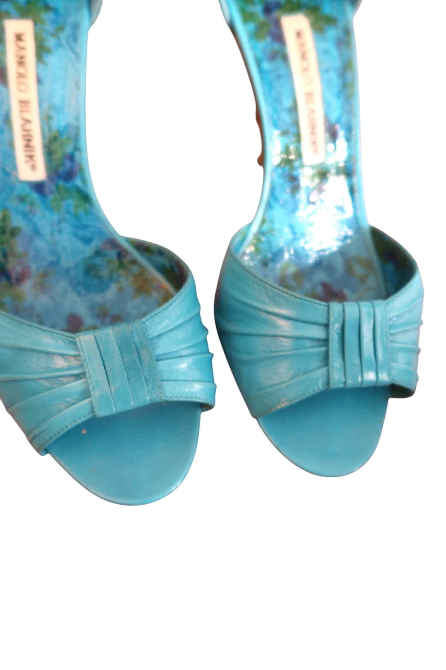 Manolo Blahnik bright blue d'orsay heels (39)
