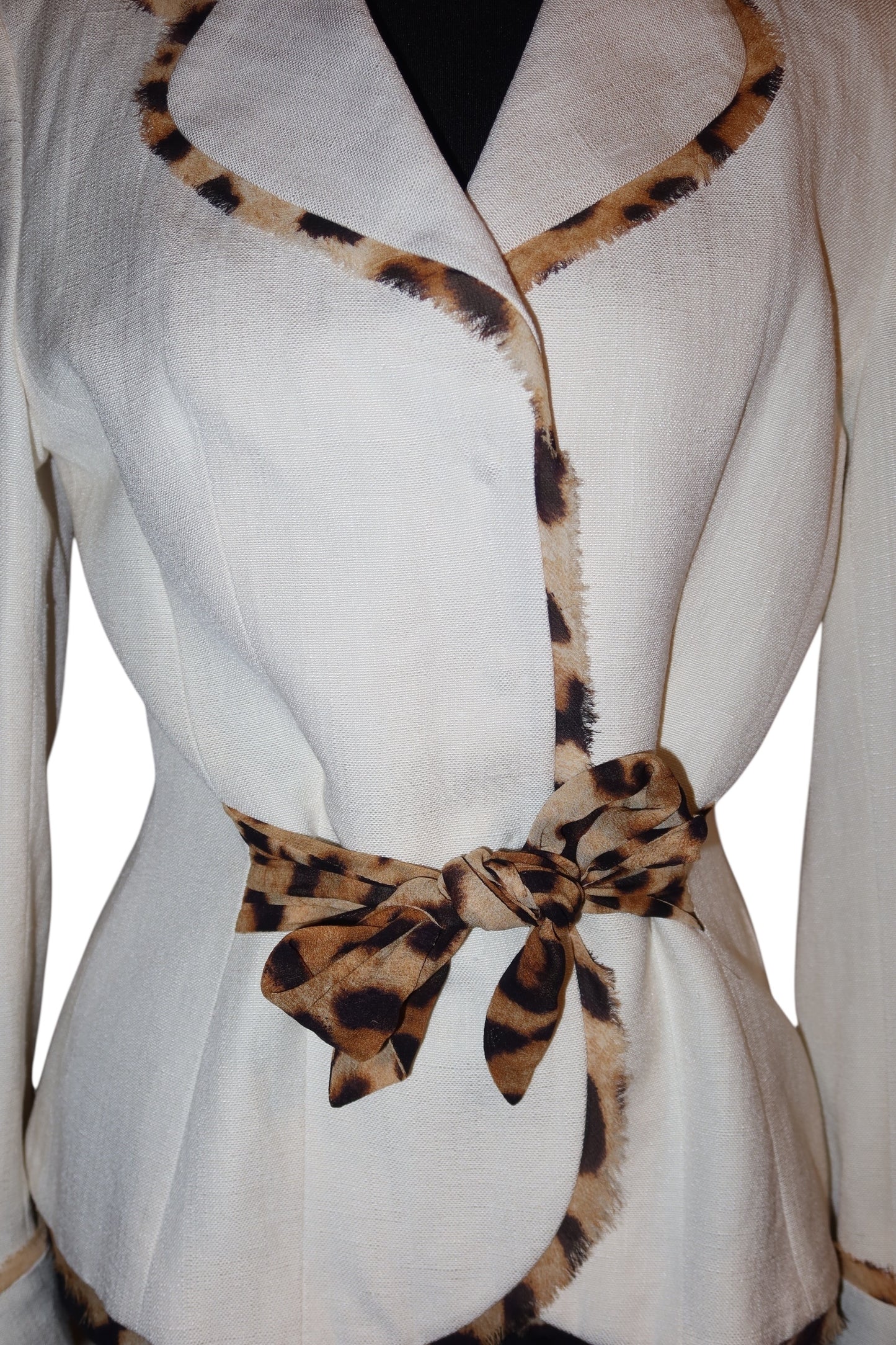 Escada beige blazer with leopard details
