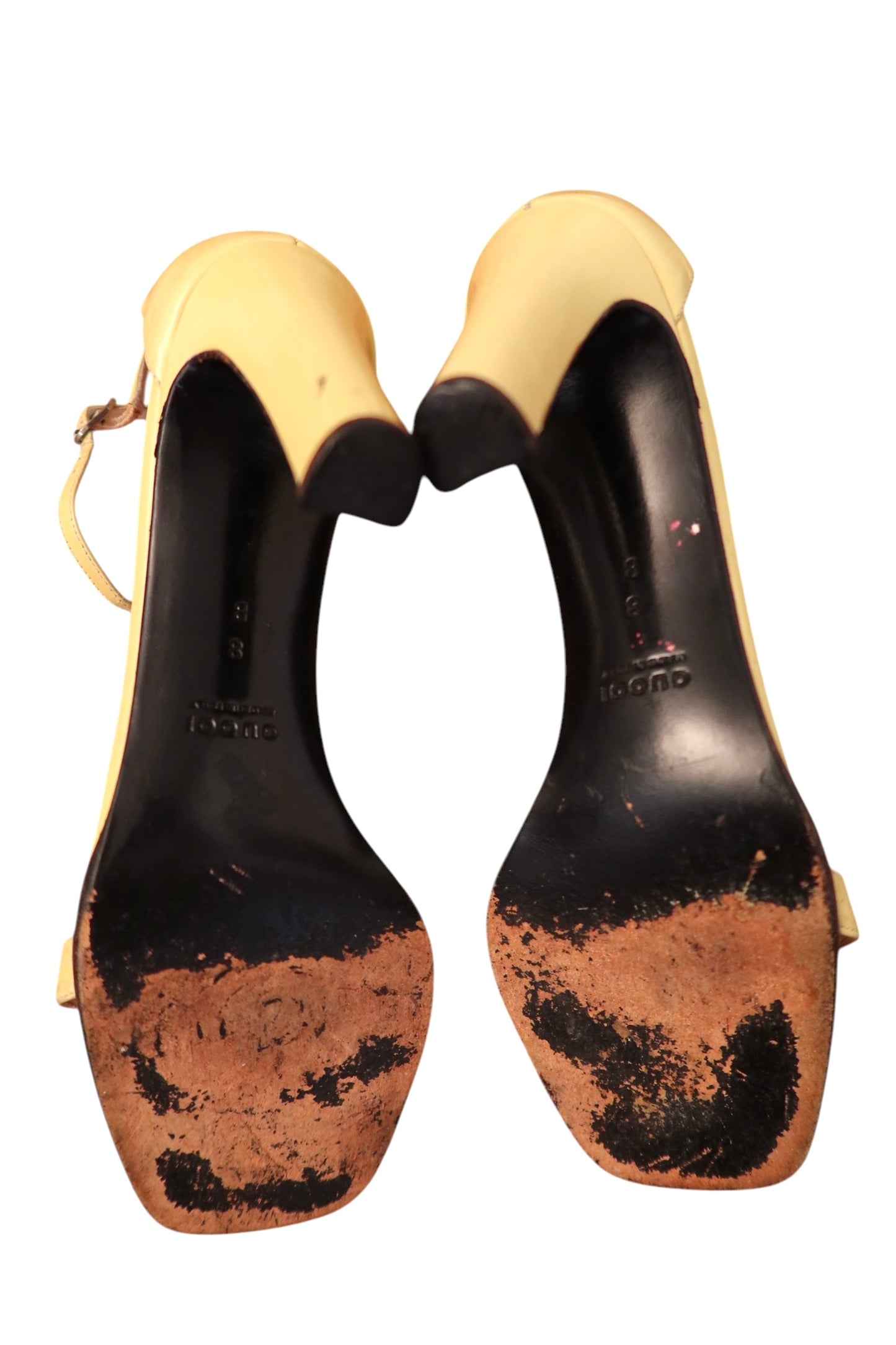 Gucci pastel yellow heels with silver horsebit (8B)
