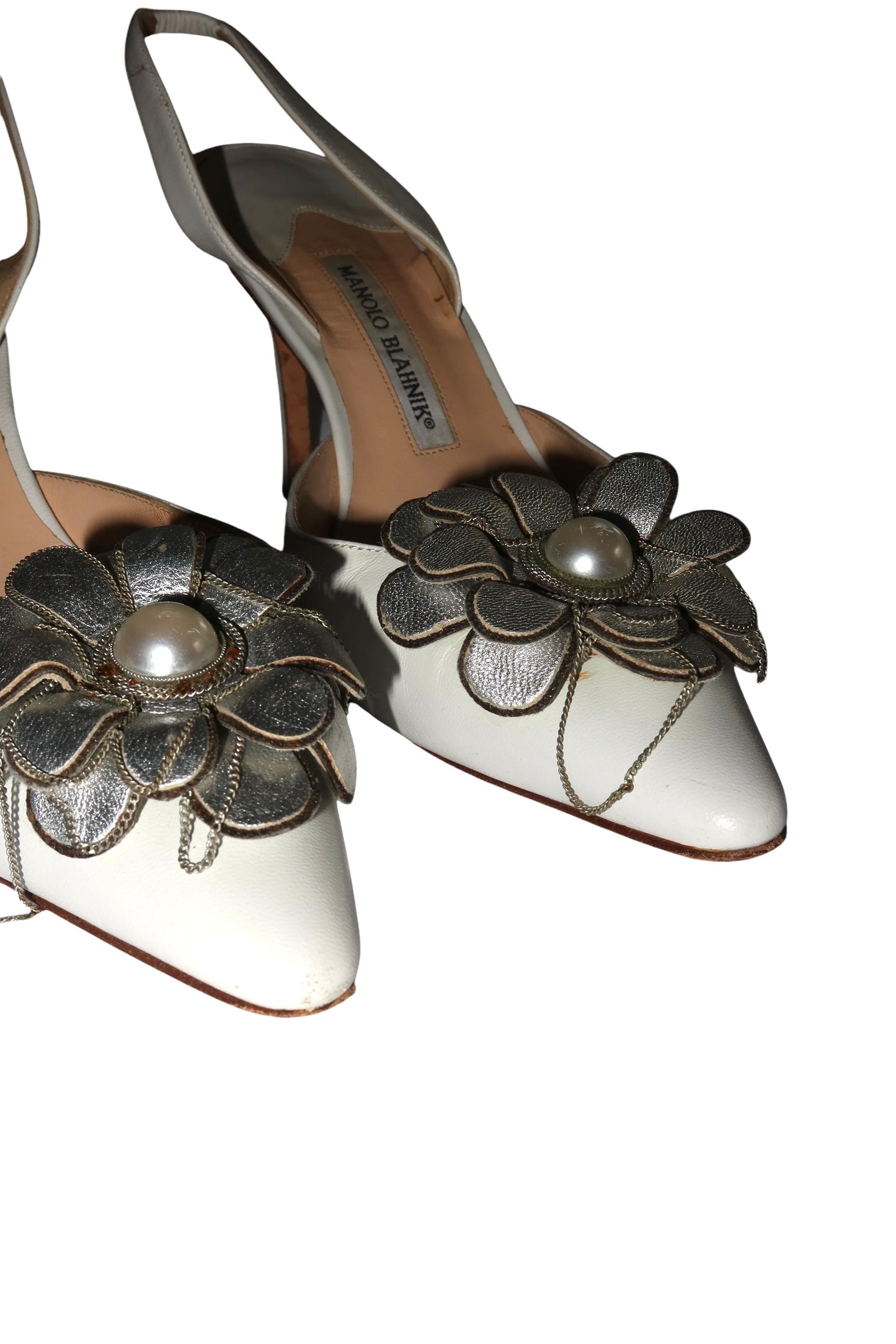 Manolo Blahnik white heels with flower detail (36.5)