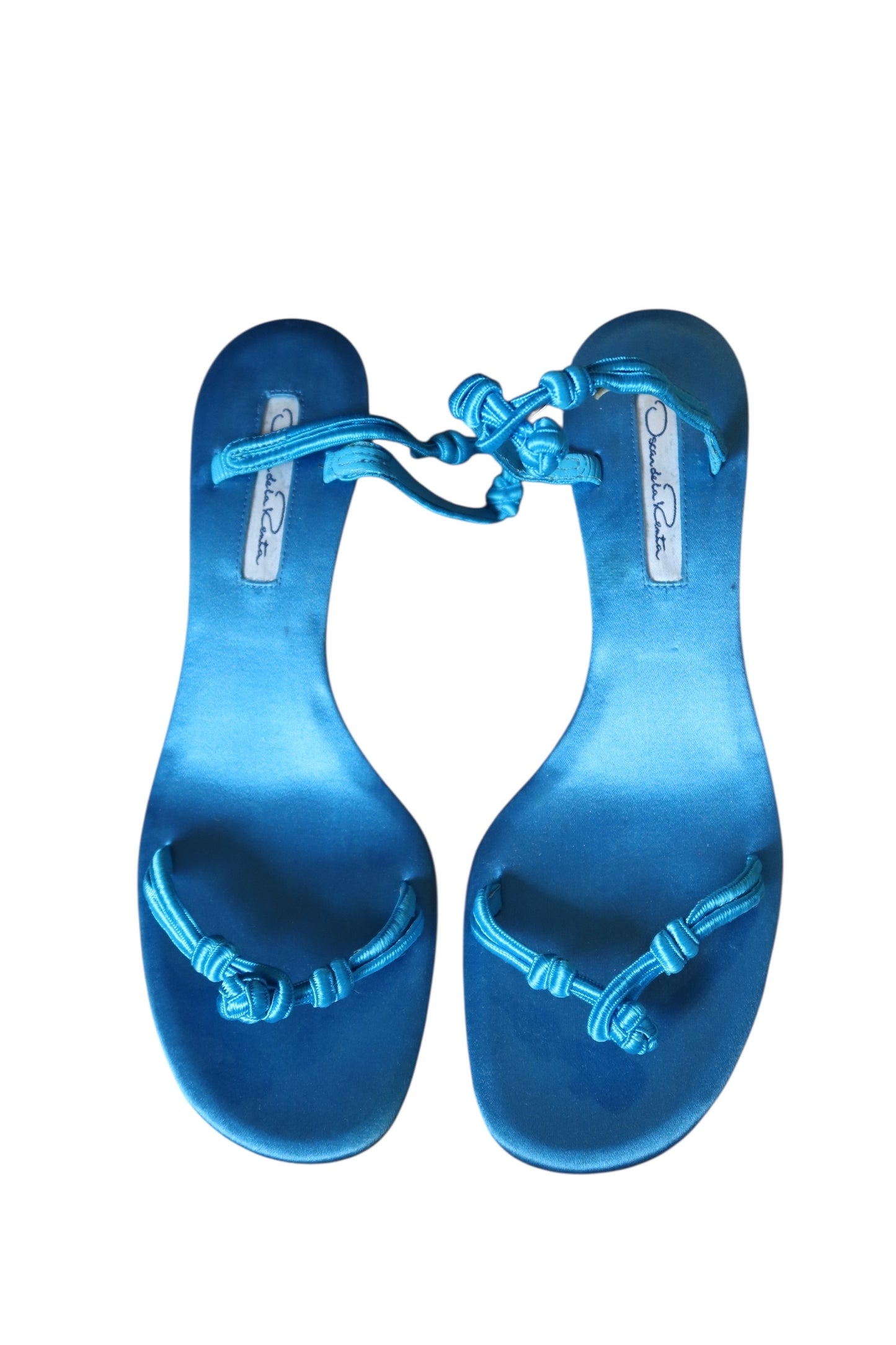 Oscar de la Renta blue satin sandal kitten heels (37)