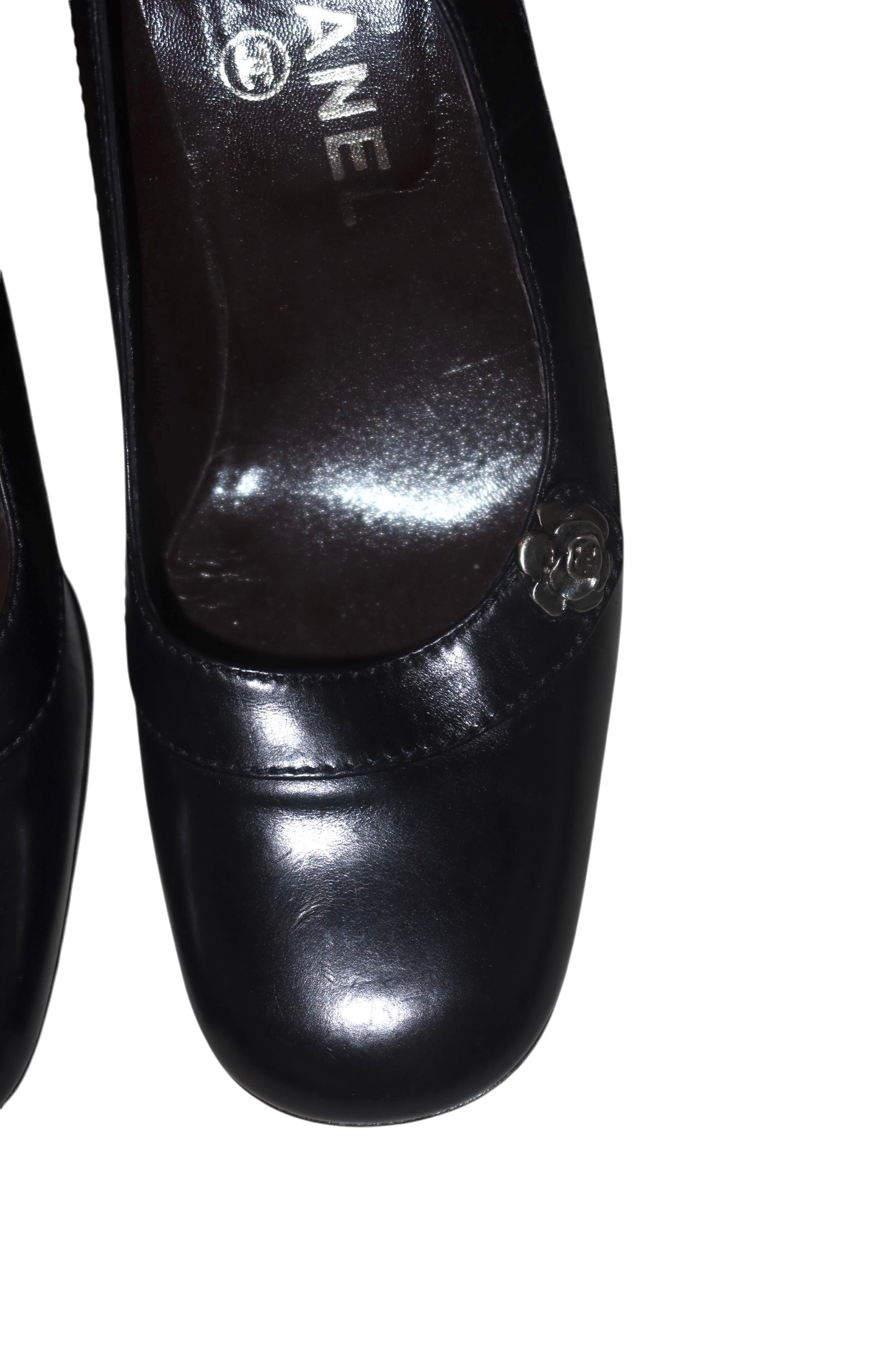 Chanel black pumps with silver camellias (35)