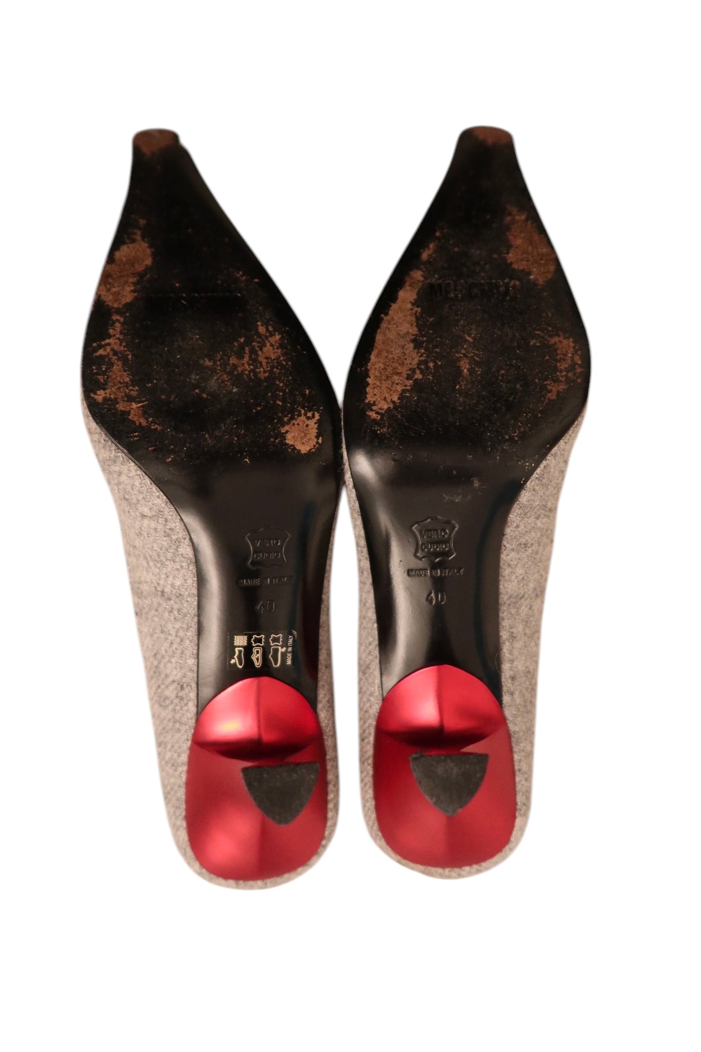 Moschino wool grey heels with red hearts (40)