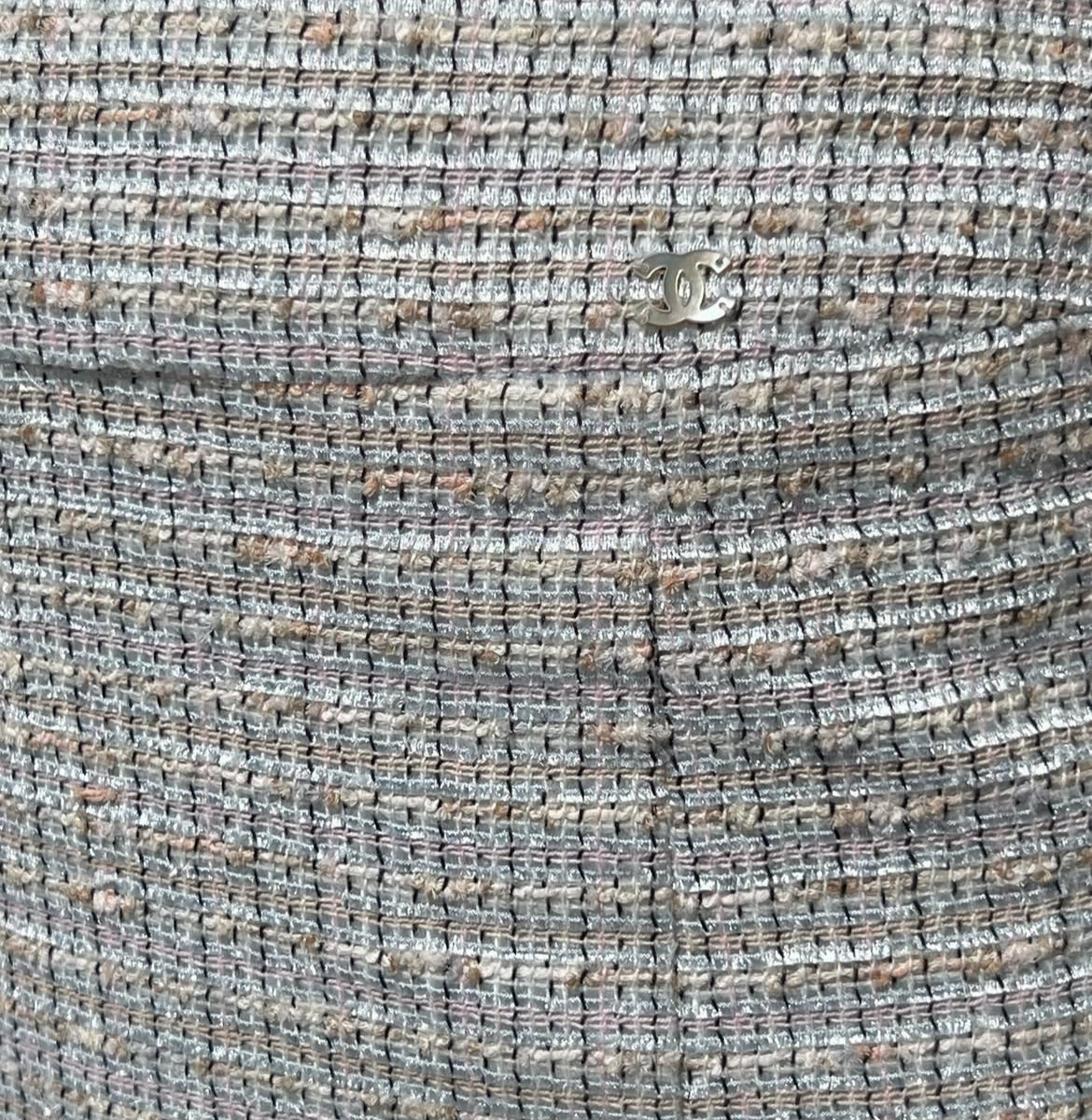 Chanel 2004 multicolor tweed skirt size 46