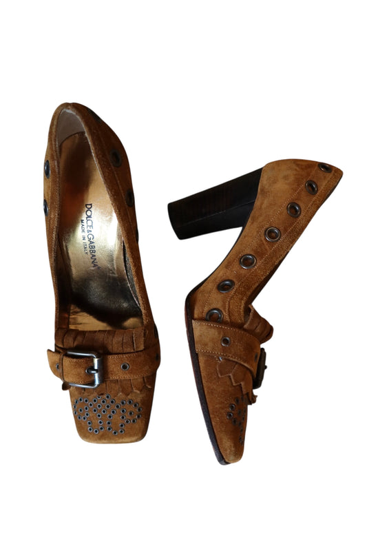 Dolce & Gabbana brown suede square toe heels with grommets (36)