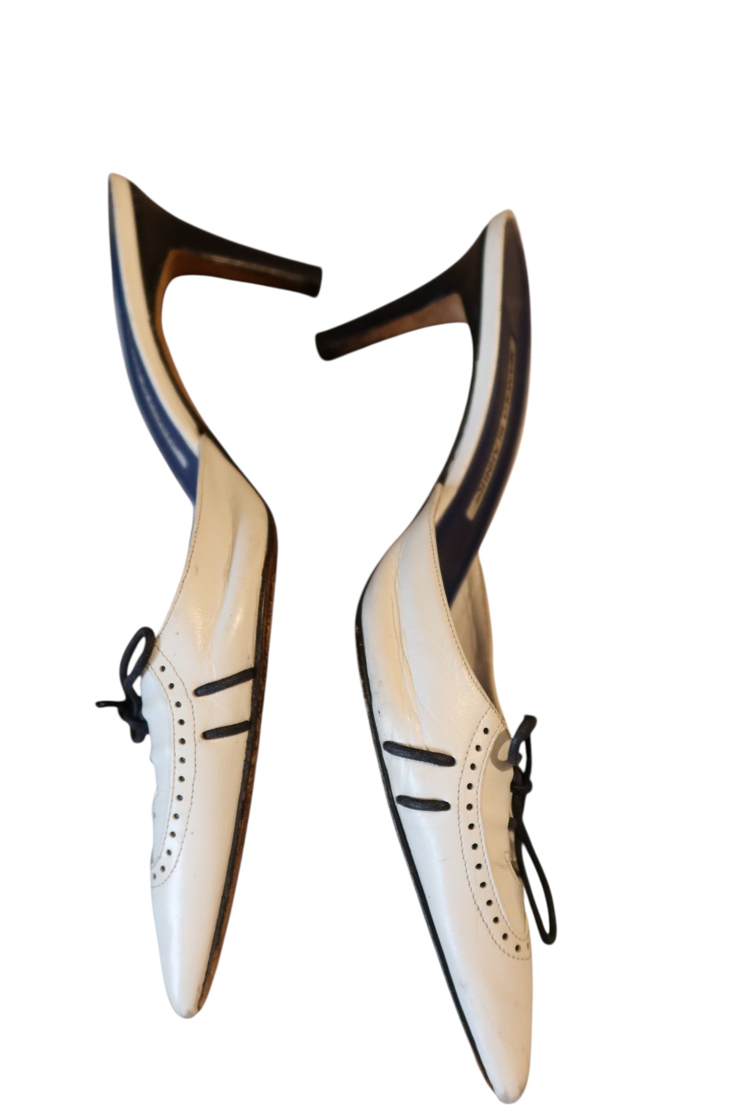 Manolo Blahnik white mules with navy bow detail (37.5)