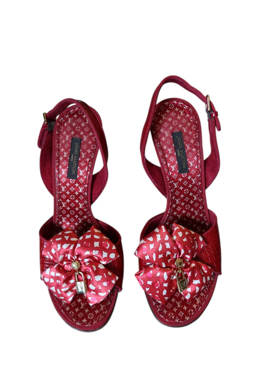 Louis Vuitton red croc leather heels with silk bow and LV lock (36)