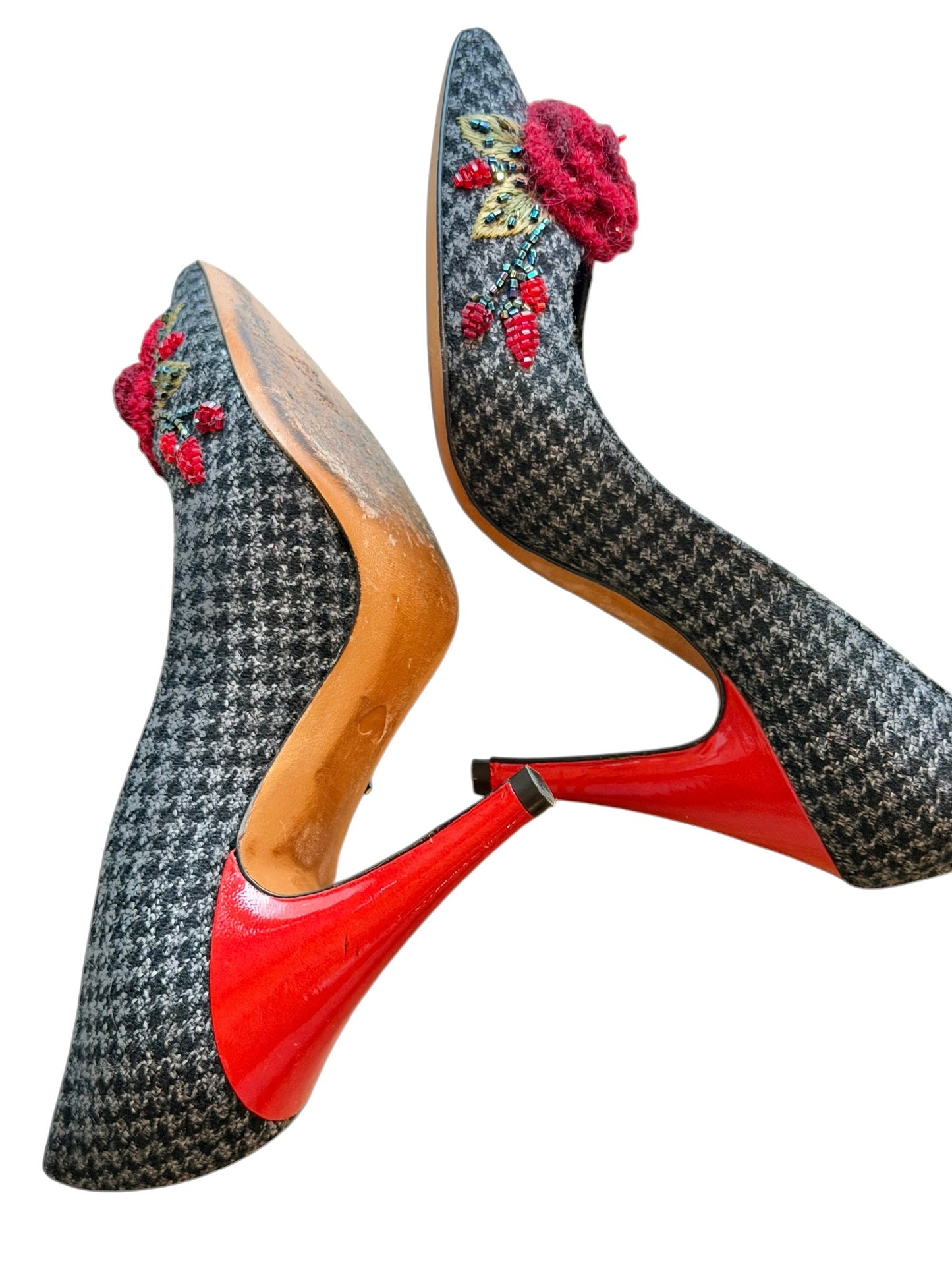 Moschino grey houndstooth heels with red floral embroidery (35)
