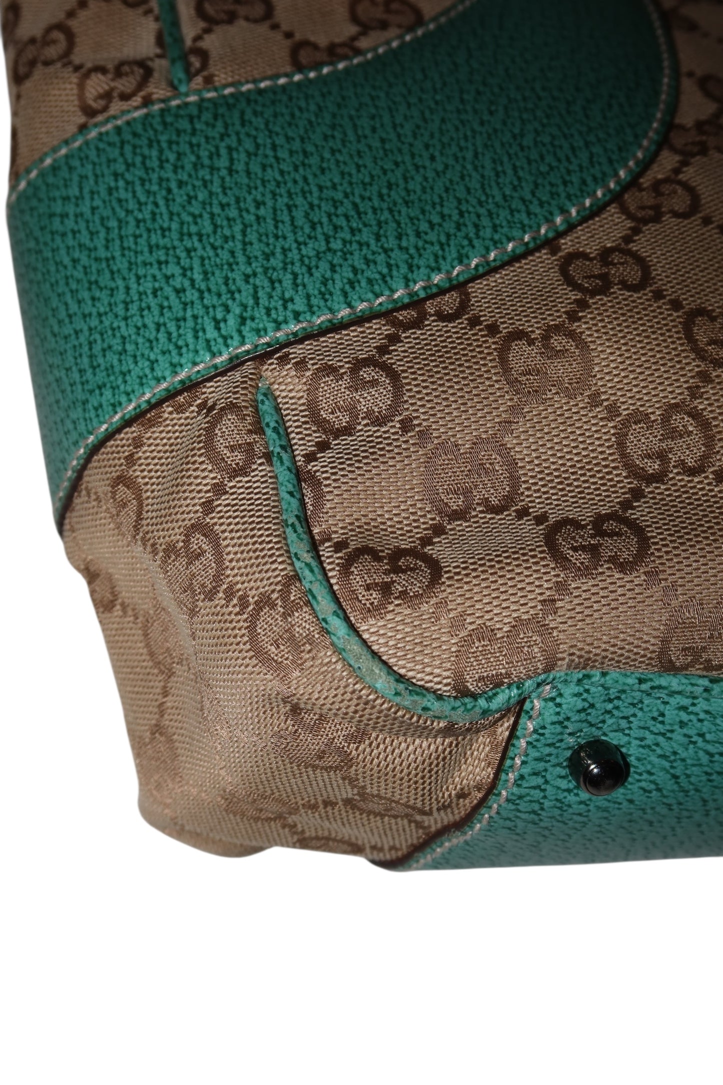 Gucci shoulder bag with turquoise leather detail