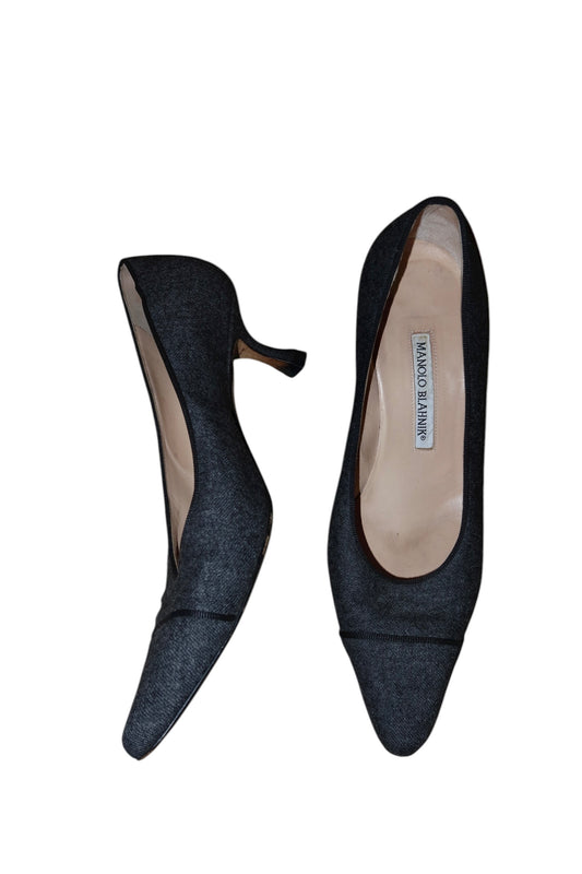 Manolo Blahnik dark grey wool heels (38)