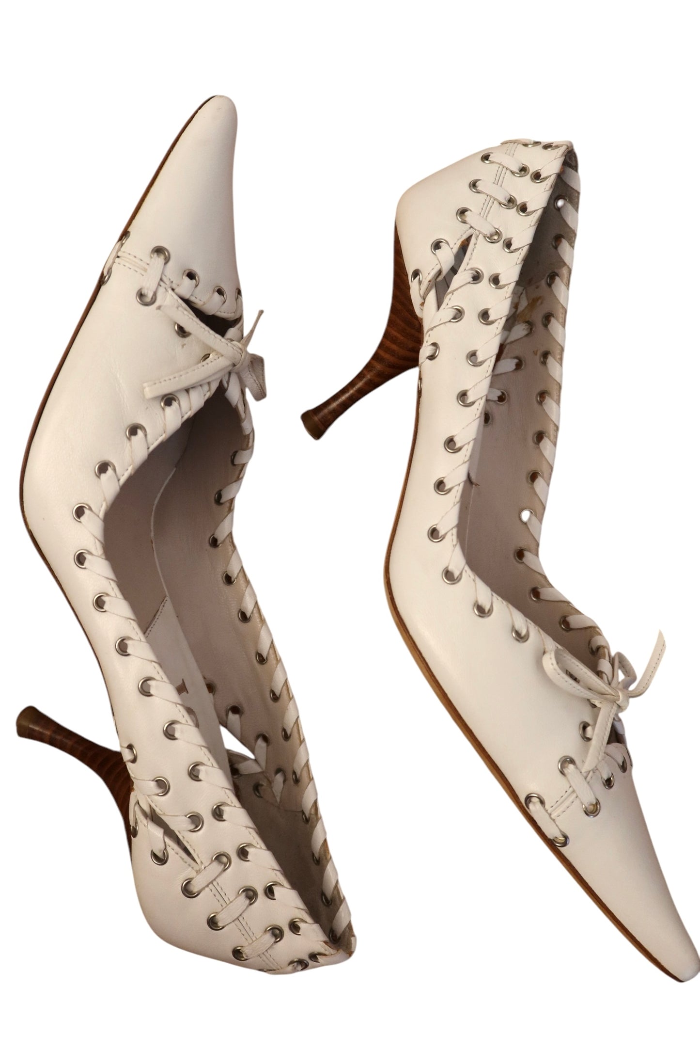 Dior white leather lace up heels with grommet detail and bow (37.5)