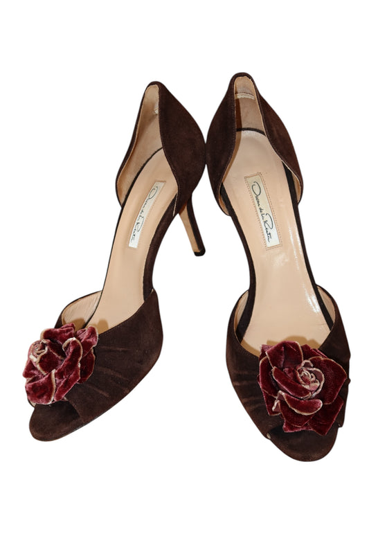 Oscar de la Renta brown peep toe heels with rose detail (38.5)