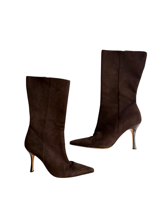 Manolo Blahnik brown suede boots (36)