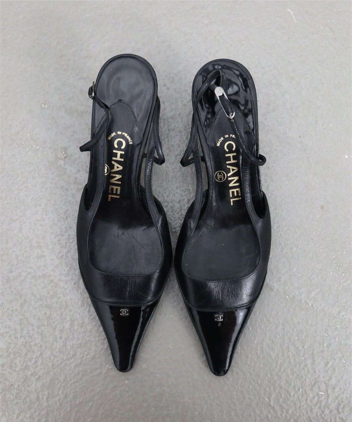 Chanel black leather CC logo cap toe slingback (36.5)