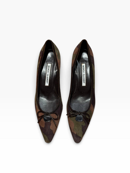 Manolo Blahnik camo kitten heels (37.5)